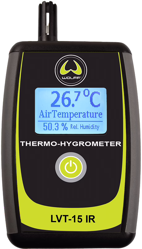 Handliches Thermo-Hygrometer LVT-15 IR von Wolff: schwarzes und gelbes Kunststoffgehäuse, hintergrundbeleuchtetes Display zeigt 26,7 °C Lufttemperatur und 50,3 % relative Luftfeuchte, oben integrierter Sensor und Ein/Aus-Taste unter dem Display; kompaktes tragbares Messgerät zur Bestimmung von Lufttemperatur und relativer Feuchte.